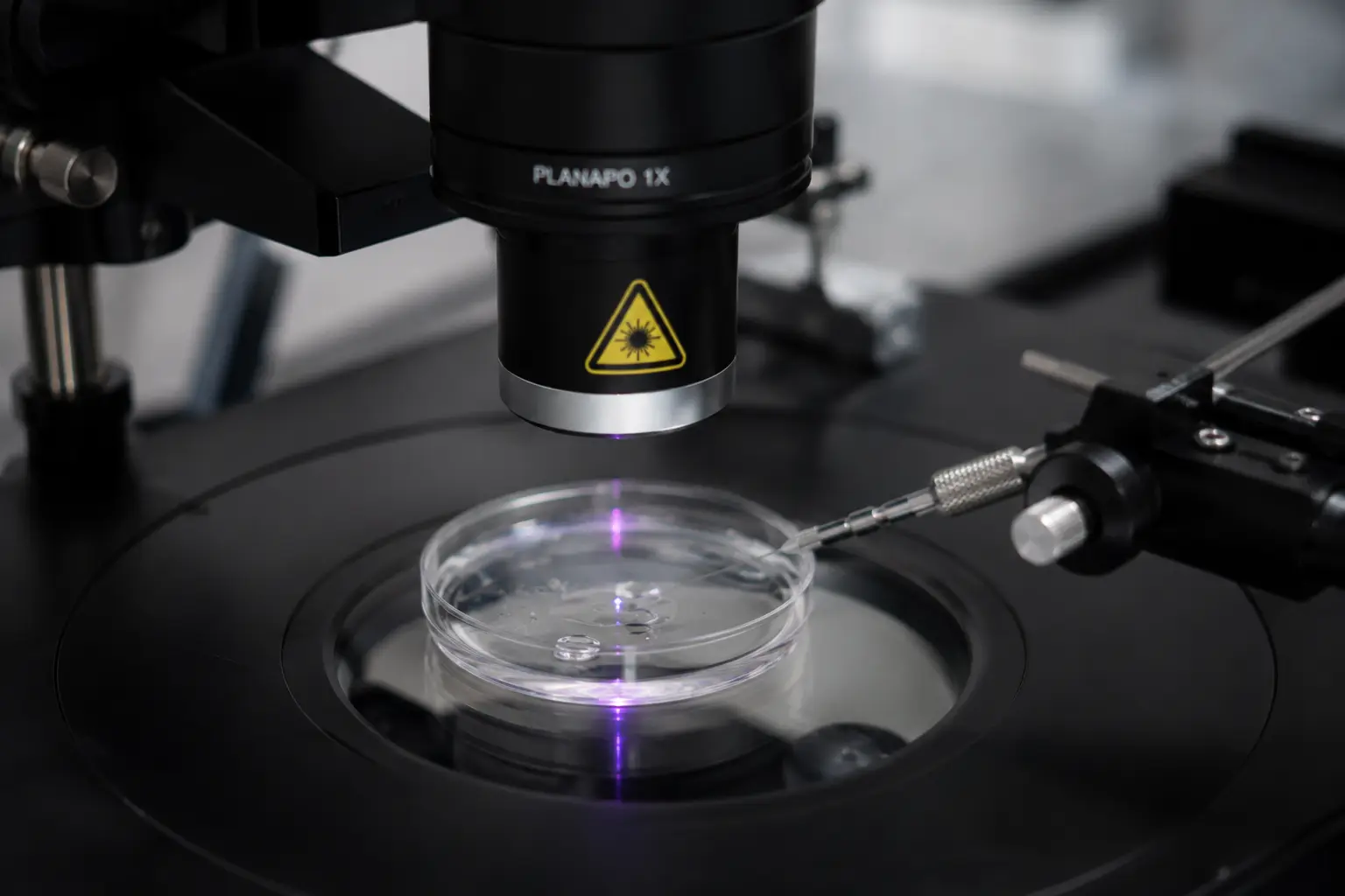 Laser-assisted hatching on an embryo